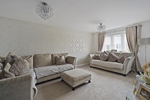 4 bedroom detached house for sale, Compass Way, Swanwick SO31