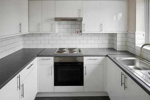 2 bedroom terraced house to rent, Wrenbury Road, Duston, NN5