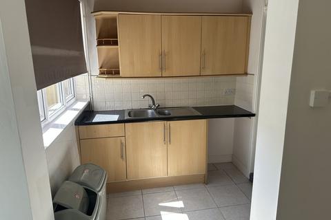 4 bedroom terraced house to rent, Roath, Cardiff, CF24