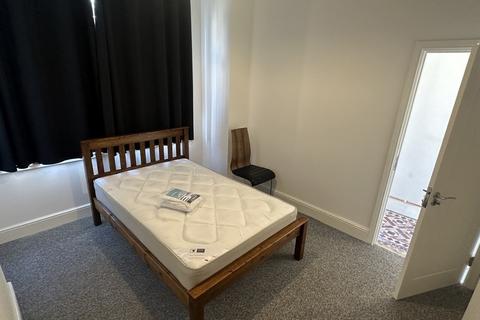 4 bedroom terraced house to rent, Roath, Cardiff, CF24
