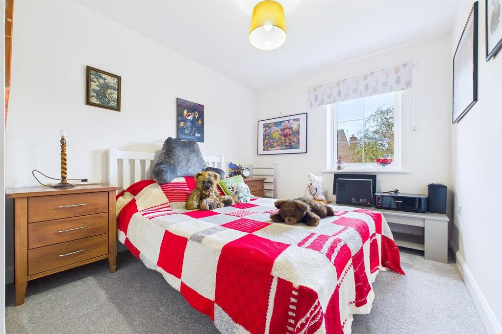 Bedroom 2.jpg