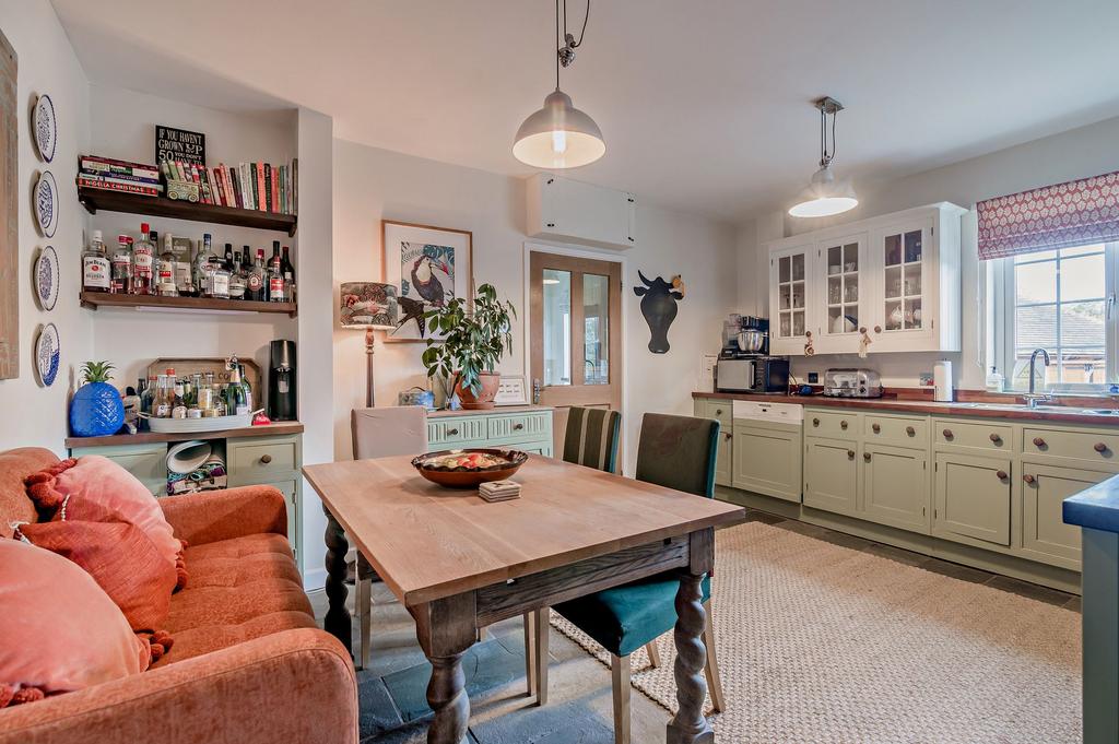 Kitchen diner