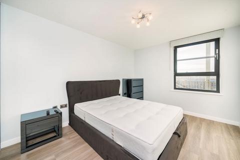 2 bedroom flat to rent, Commercial Road, London E14