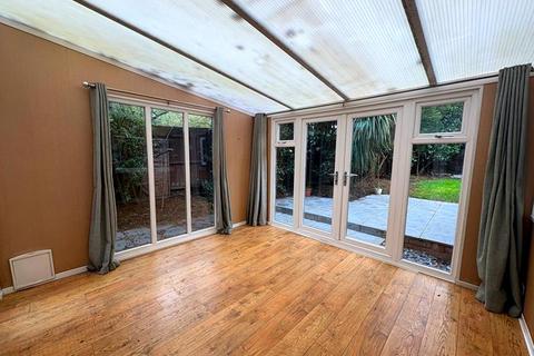 3 bedroom semi-detached house for sale, Birmingham Road, Redditch, B97