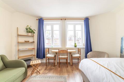 undefined, Frognal, Hampstead, London, NW3