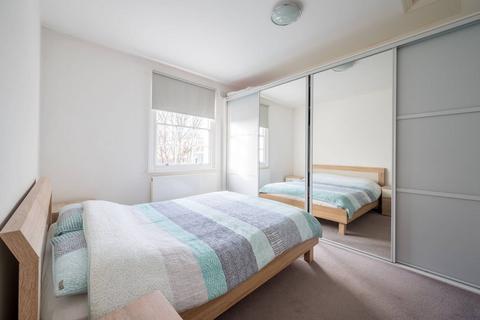 1 bedroom flat to rent, Amwell Street, Clerkenwell, London, EC1R
