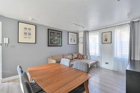 undefined, Cartwright St, Tower Hill, London, E1