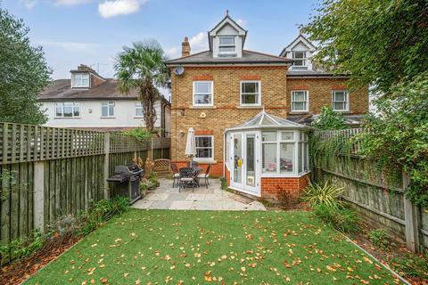 4 bedroom semi-detached house for sale, Teddington Park, Teddington, TW11