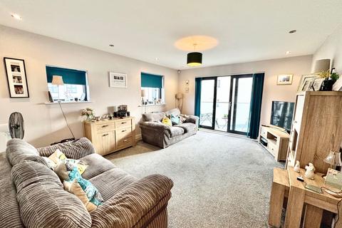 2 bedroom apartment for sale, Valencay, West Quay