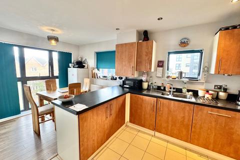2 bedroom apartment for sale, Valencay, West Quay