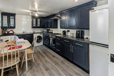 undefined, Room To Let, Seaview, Leigh On Sea