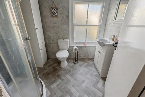 undefined, Room To Let, Seaview, Leigh On Sea