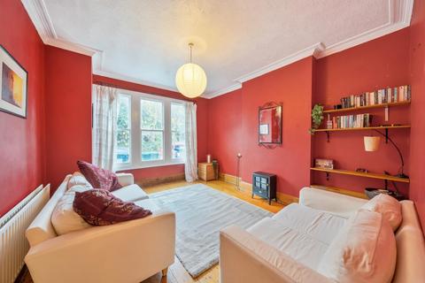 undefined, Squires Lane,  Finchley,  N3