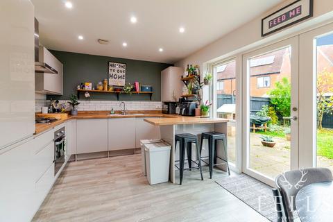 3 bedroom end of terrace house for sale, Gold Drive, Ringwood BH24