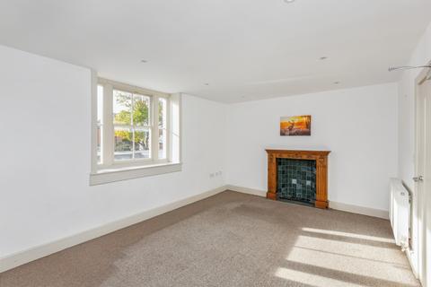 Flat 2, 10 Port Street, Evesham, WR11 1AN