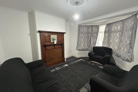undefined, Dersingham Avenue, LONDON E12