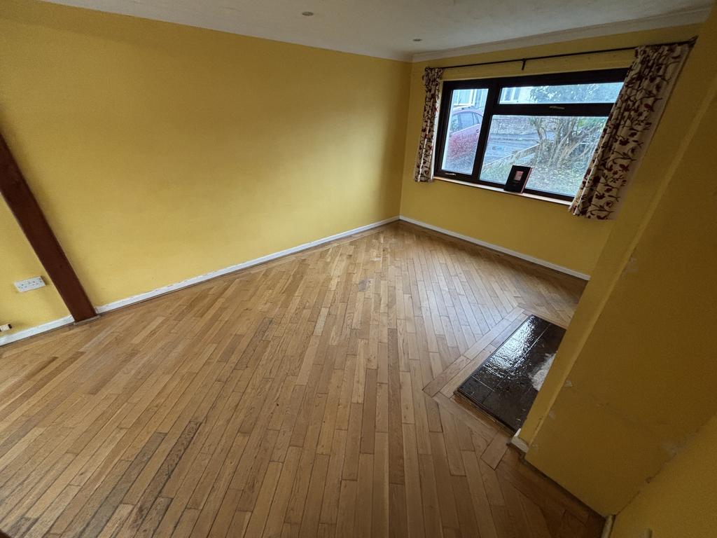 Living room (second image)
