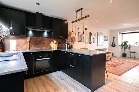 2 bedroom semi-detached house for sale, Lancelot Way, Spalding PE11