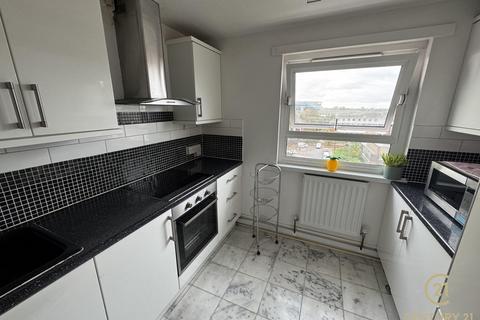 2 bedroom flat to rent, Summerwood Road, ISLEWORTH TW7