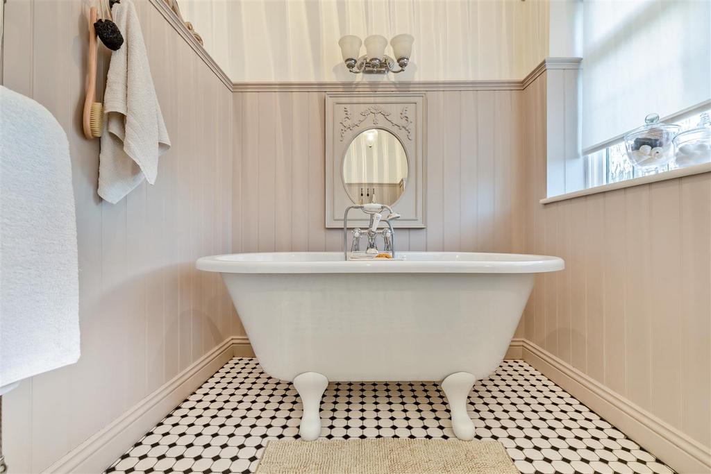 8670694-interior30.jpg