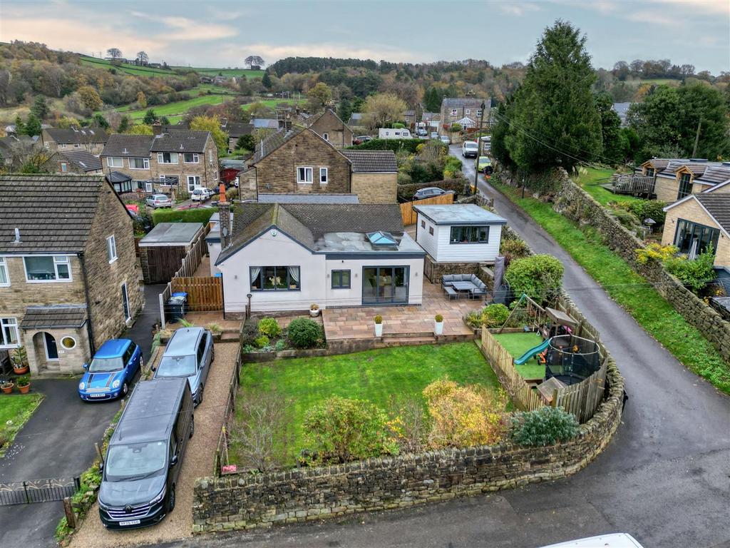 Drone - front of the home.jpg