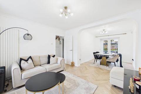 3 bedroom semi-detached house to rent, Carew Road, Ashford, Surrey, TW15