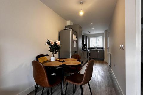 2 bedroom terraced house to rent, Prestige Avenue, Hall Green