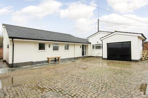 3 bedroom bungalow to rent, Hall Lane, Bitteswell