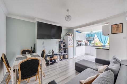 2 bedroom ground floor maisonette for sale, Matlock Crescent, Cheam, Sutton, Surrey, SM3