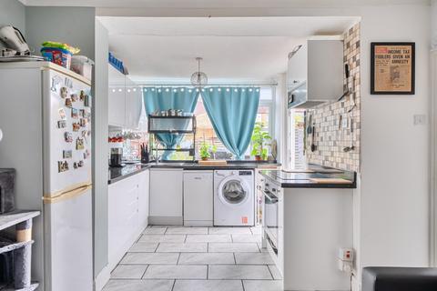 2 bedroom ground floor maisonette for sale, Matlock Crescent, Cheam, Sutton, Surrey, SM3