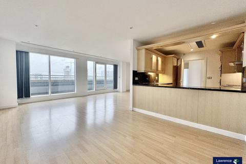2 bedroom flat for sale, The Quays, Salford, M50