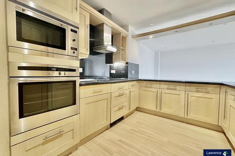2 bedroom flat for sale, The Quays, Salford, M50