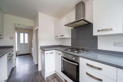 3 bedroom house to rent, Purbrook Way, Havant PO9