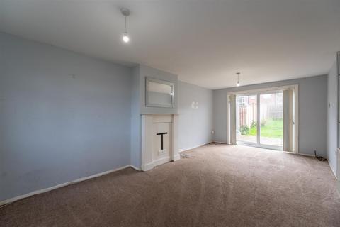 3 bedroom house to rent, Purbrook Way, Havant PO9