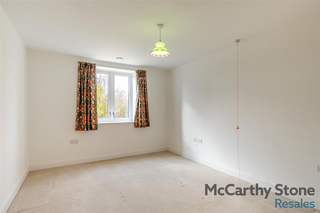 8668998-interior13.jpg