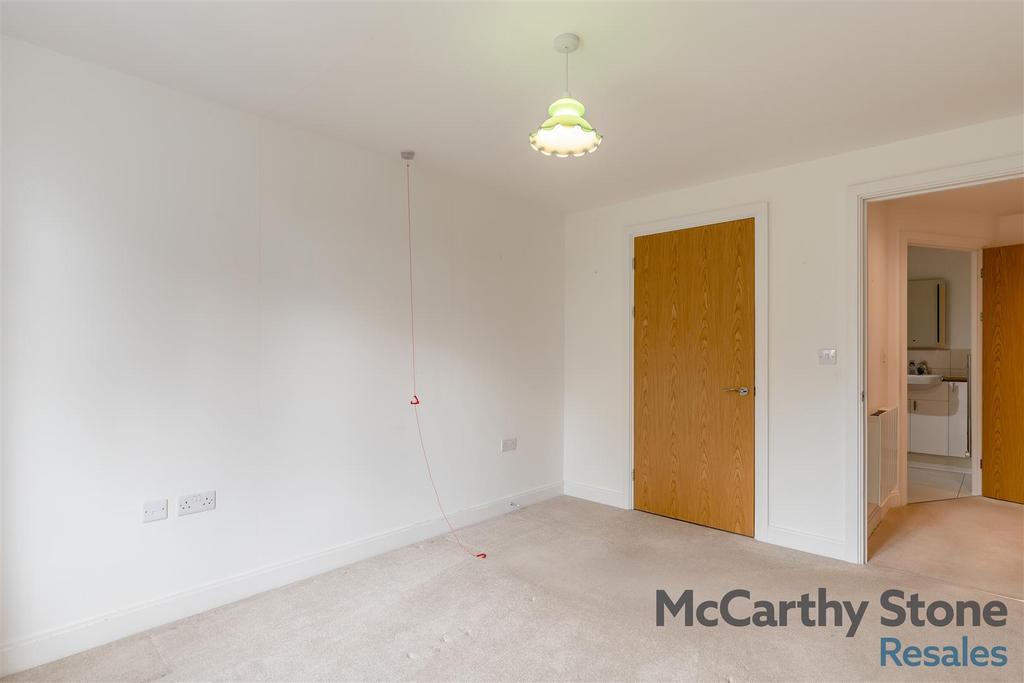 8668998-interior14.jpg