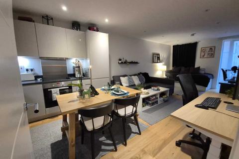 1 bedroom apartment for sale, at Kinglake House, Addington Close, Southall UB2