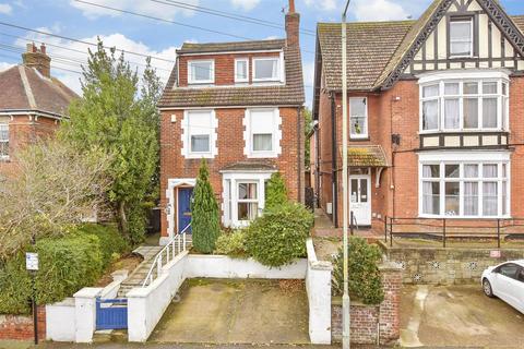 5 bedroom detached house for sale, Nunnery Fields, Canterbury CT1