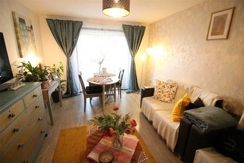 1 bedroom property to rent, Oldbury Close, Orpington BR5