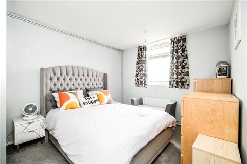 2 bedroom flat for sale, Thaxted House, Dagenham RM10