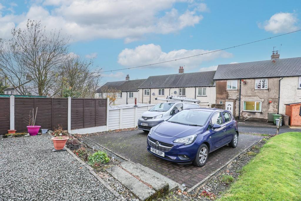 Detached Driveway to the Rear