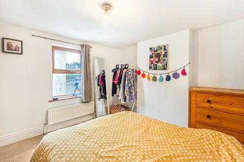 undefined, Hucclecote Road, Gloucester GL3