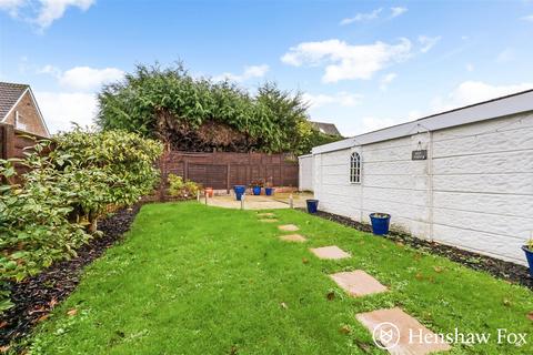 undefined, Hollywood Close, North Baddesley, Hampshire