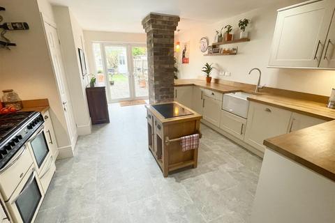 3 bedroom terraced house for sale, Montagu Street, Rodbourne, Swindon
