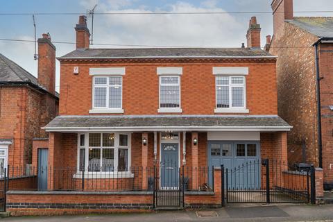 4 bedroom detached house for sale, Albert Street, Fleckney, LE8