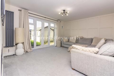 4 bedroom detached house for sale, St. Johns Drive, Preston PR3