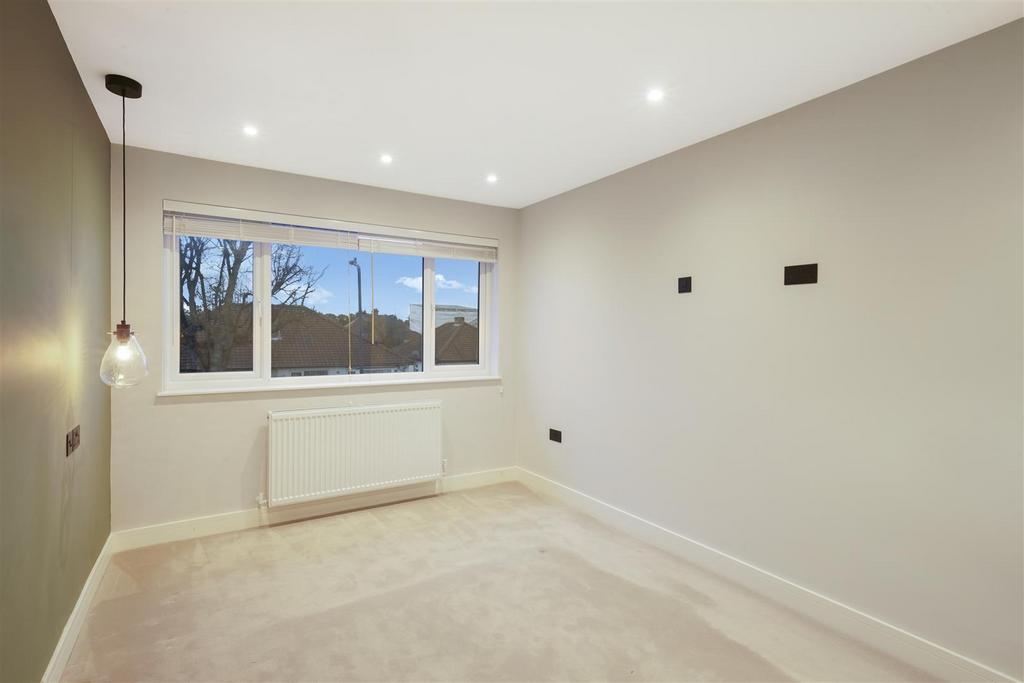 4 Denise Court, Eton Avenue - DOzgd XFh1 RBWPEWn2dd8
