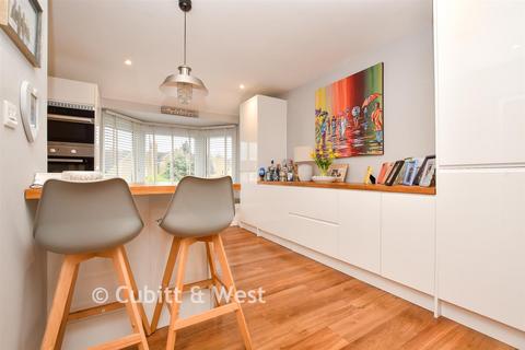 undefined, 277 Gander Green Lane, Sutton SM1