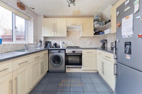 2 bedroom terraced house for sale, Brookview, Crawley RH10