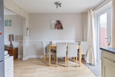 2 bedroom terraced house for sale, Brookview, Crawley RH10